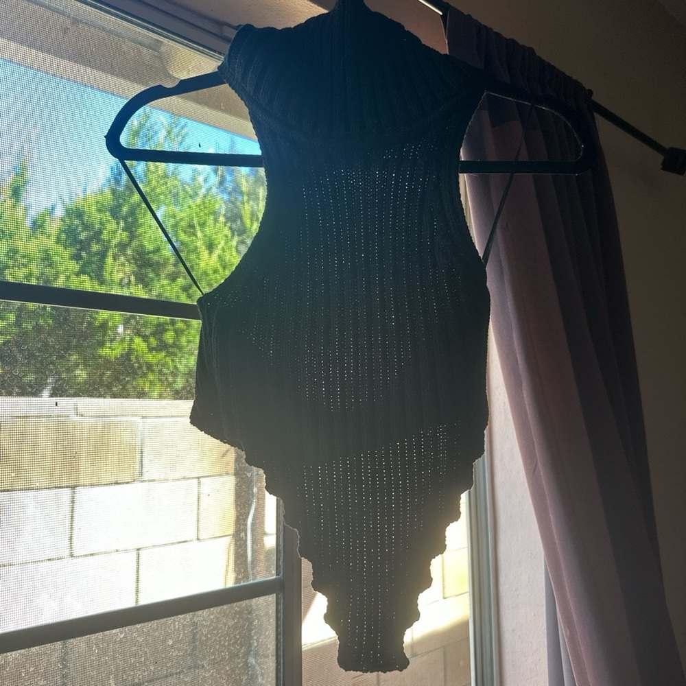 Brand new no tag black turtleneck crop top